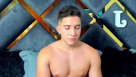 Snapshot of jeicob_stone1 chatting on December 21, 5:47 am JEICOB STONE online show from December 21, 5:47 am