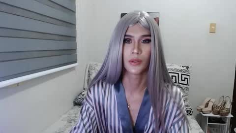 Snapshot of jelayasianxx chatting on February 14, 4:52 pm Lexie online show from February 14, 4:52 pm