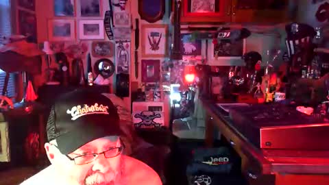 Snapshot of jello9 chatting on January 6, 9:43 pm Jello9 online show from January 6, 9:43 pm