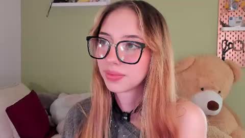 Snapshot of jelly_w5 chatting on June 22, 2:46 am Jelly online show from June 22, 2:46 am