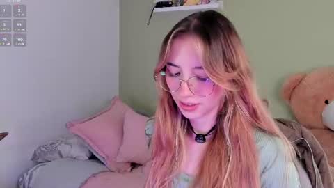 Snapshot of jelly_w5 chatting on June 29, 1:56 am Jelly online show from June 29, 1:56 am