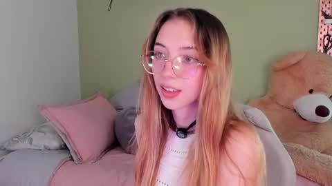 Snapshot of jelly_w5 chatting on July 8, 1:54 am Jelly online show from July 8, 1:54 am