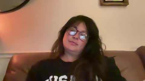 Snapshot of jellybeanin chatting on April 8, 7:19 am Jelli online show from April 8, 7:19 am