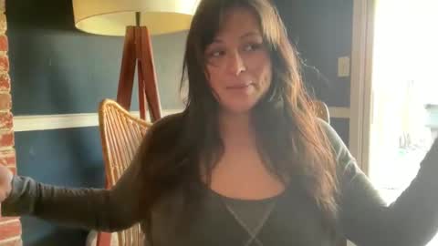 Snapshot of jellybeanin chatting on April 14, 6:14 pm Jelli online show from April 14, 6:14 pm