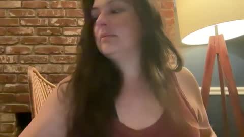 Snapshot of jellybeanin chatting on April 28, 7:02 am Jelli online show from April 28, 7:02 am