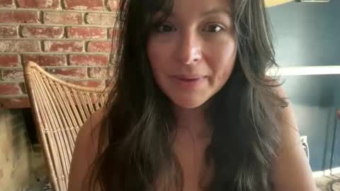 Snapshot of jellybeanin chatting on May 10, 11:54 pm Jelli online show from May 10, 11:54 pm
