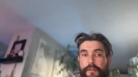 Guy Jones online show from December 4, 11:35 pm