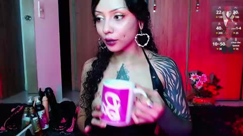 jen online show from December 6, 8:37 am