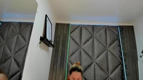 Jena  online show from December 22, 7:44 pm