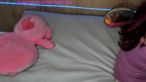 Snapshot of jenelotizz06 chatting on February 2, 5:53 am Jenelotizz online show from February 2, 5:53 am