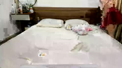 jenhana online show from November 19, 4:45 am