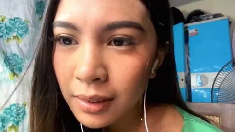 Elise online show from March 9, 4:55 pm