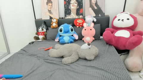 Dolly online show from March 26, 1:28 pm