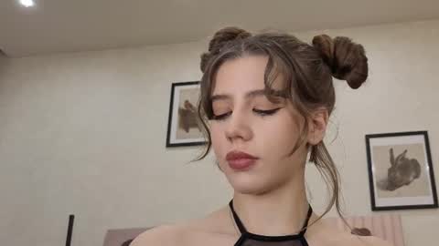 Snapshot of jenie_fire chatting on July 9, 1:37 pm Dolly online show from July 9, 1:37 pm