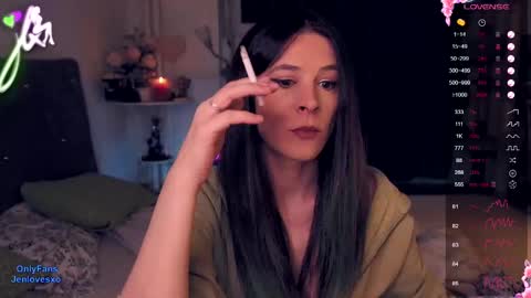 Snapshot of jeniferlovex chatting on March 1, 1:53 am jeniferlovex online show from March 1, 1:53 am