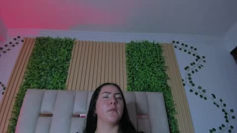 jeniferpowell_nm online show from April 15, 7:58 pm