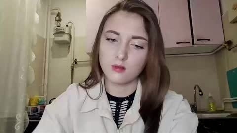 Jeniffer online show from December 20, 8:05 pm