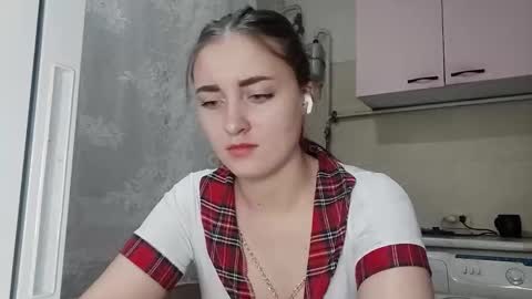 Jeniffer online show from January 8, 6:54 pm