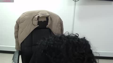 jenn online show from September 23, 7:50 pm