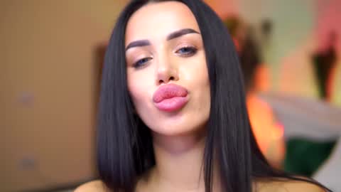 Snapshot of jenna_day chatting on January 8, 2:46 pm jenna_day online show from January 8, 2:46 pm