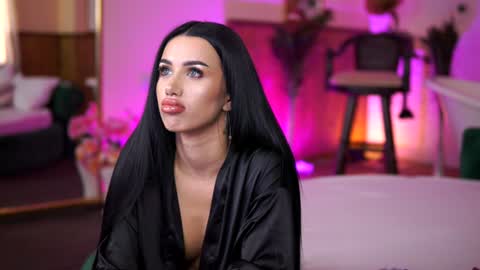 Snapshot of jenna_day chatting on February 5, 10:41 am jenna_day online show from February 5, 10:41 am