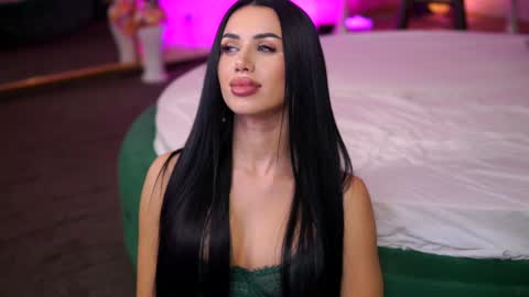 Snapshot of jenna_day chatting on February 7, 12:17 pm jenna_day online show from February 7, 12:17 pm