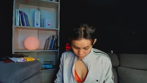jenna_ortegaa online show from June 18, 10:19 am