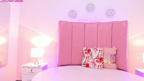 Jenna online show from December 3, 4:28 pm