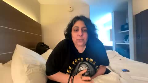  Dragon Queen. Be my Dragon --  and  online show from October 5, 12:31 am