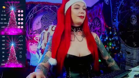 Snapshot of jennalovvee chatting on December 21, 12:53 am Mrs. Jenna online show from December 21, 12:53 am