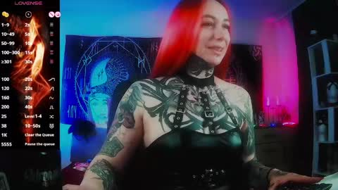 Snapshot of jennalovvee chatting on April 19, 1:05 am Mrs. Jenna online show from April 19, 1:05 am