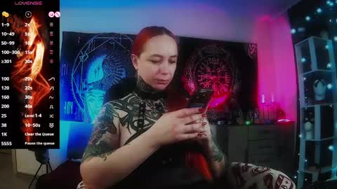 Snapshot of jennalovvee chatting on April 22, 12:57 am Mrs. Jenna online show from April 22, 12:57 am