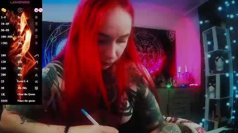 Snapshot of jennalovvee chatting on May 2, 1:10 am Mrs. Jenna online show from May 2, 1:10 am