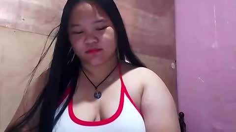 Snapshot of jennalyn_19 chatting on November 2, 12:51 pm jennalyn_19 online show from November 2, 12:51 pm