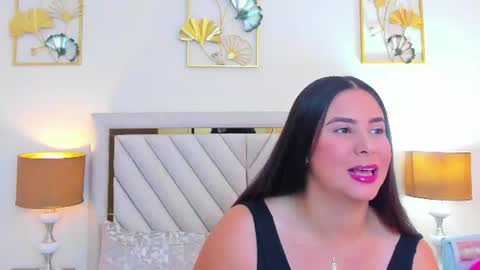 Snapshot of jenner_madison chatting on July 10, 11:24 am jenner_madison online show from July 10, 11:24 am