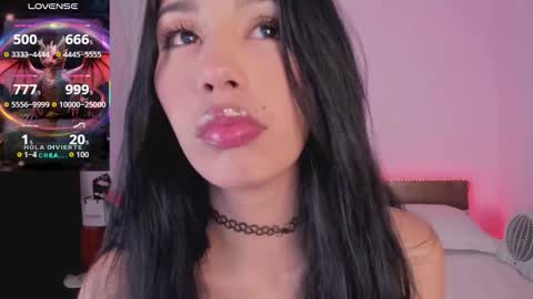 Snapshot of jenner_mills chatting on February 12, 11:55 pm Jenner online show from February 12, 11:55 pm