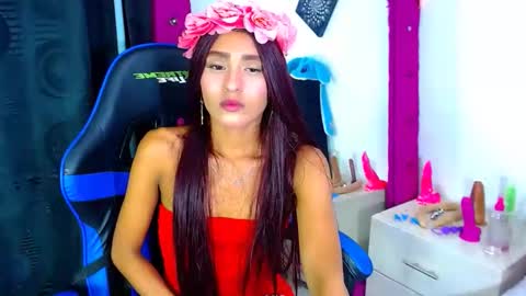 jenn online show from February 1, 8:13 am