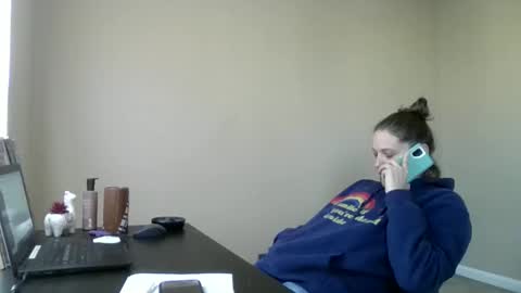 Snapshot of jennibean6996 chatting on January 17, 3:32 pm Jennibean6996 online show from January 17, 3:32 pm