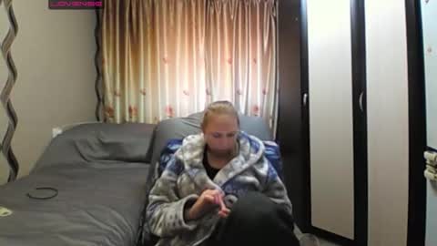 Snapshot of jennideep chatting on May 28, 12:02 pm JenniDeep online show from May 28, 12:02 pm
