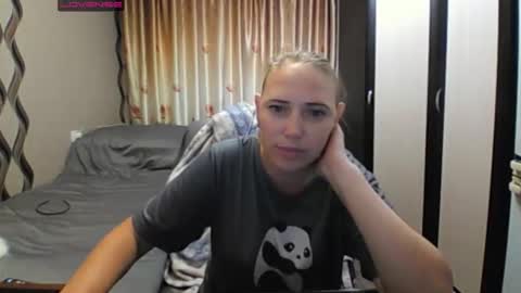 Snapshot of jennideep chatting on June 3, 1:03 pm JenniDeep online show from June 3, 1:03 pm