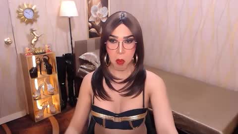 jenniegarcia online show from January 17, 5:49 pm