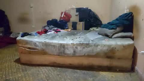 jennieheels19 online show from April 20, 9:45 am