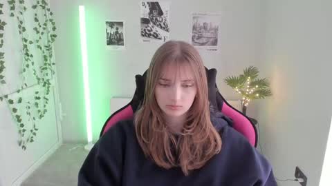 Karla online show from April 30, 9:37 am