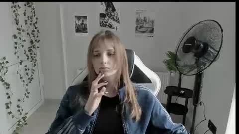 Karla online show from June 9, 12:28 pm