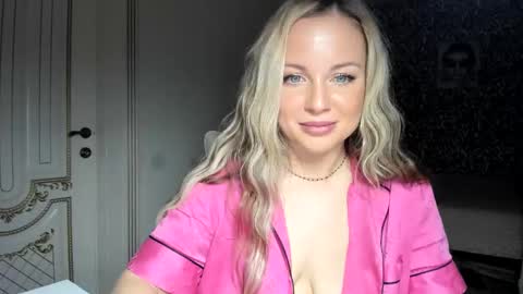 Snapshot of jennifer838 chatting on April 20, 8:43 pm Jennifer online show from April 20, 8:43 pm