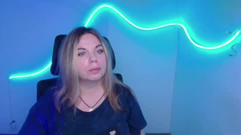 Jennifer online show from September 20, 6:20 pm