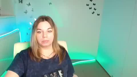 Jennifer online show from October 17, 6:16 am