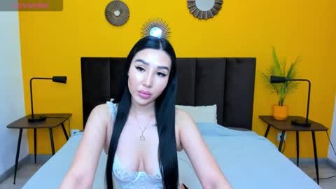 Jennifer online show from November 25, 7:41 am