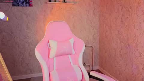 jennifer online show from June 27, 1:32 am
