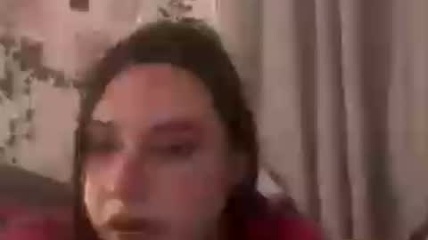Snapshot of jennifer_robbie chatting on May 29, 10:13 am jennifer_robbie online show from May 29, 10:13 am